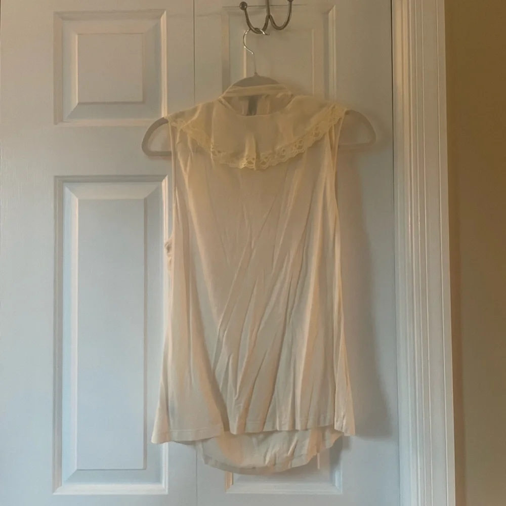 Lauren Ralph Lauren Sleeveless Cream Top with Neck Tie, Size XL - Picture 2 of 5
